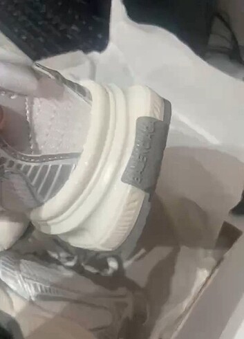 39 Beden beyaz Renk Balenciaga