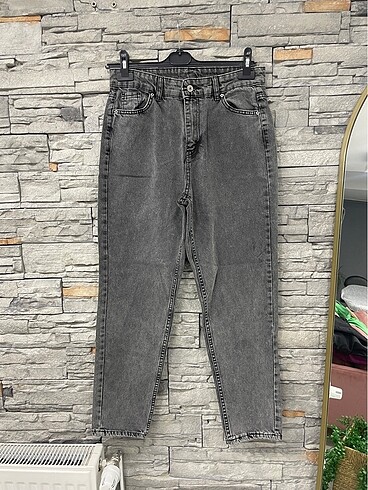 Gri mom jean