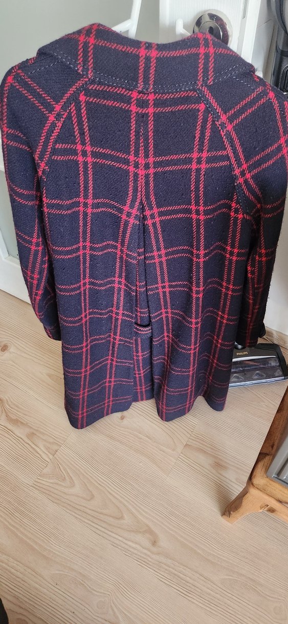 Kırmızı Ekoseli Lacivert Kadın Kaban - Görsel 3