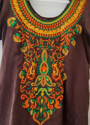 Nakış işlemeli etnik elbise