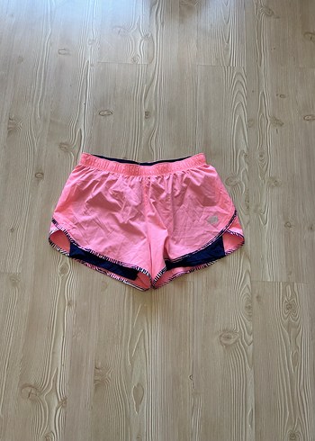 New Balance ürünü