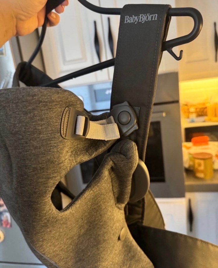 Gri BabyBjörn Bebek Taşıyıcı - Görsel 3