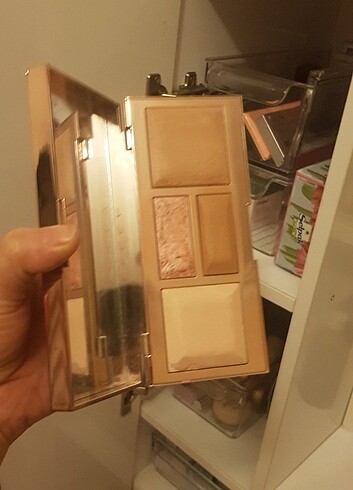 Becca Be A Light Yüz Paleti 