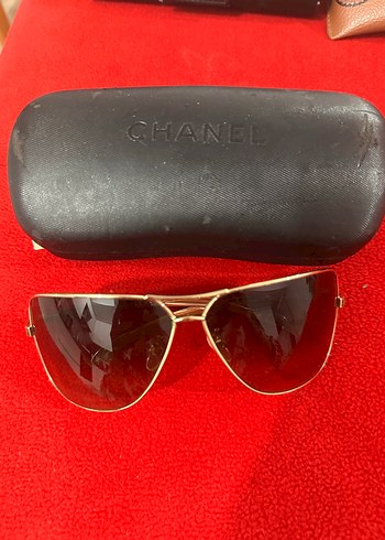 Chanel Parlak Altın Klasik Kadın Güneş Gözlüğü