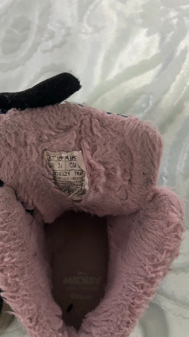 Kız Çocuk Siyah Kürklü Minnie Mouse Bot - Görsel 3