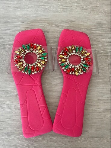 Sorunsuz şık terlik