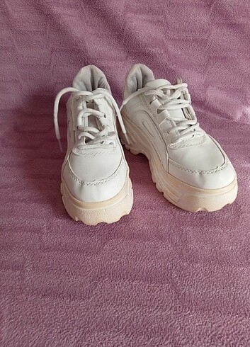36 Beden beyaz Renk Bayan spor ayakkabi 