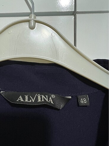 Alvina Lacivert tunik