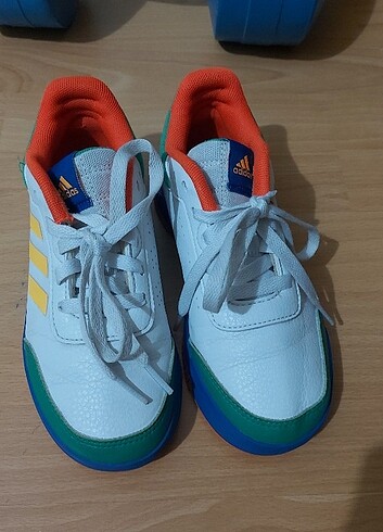 33 Beden çeşitli Renk Orijinal adidas marka spor ayakkabi
