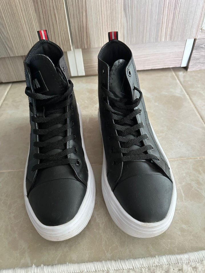 U.S. Polo Assn. Siyah-Beyaz Yüksek Bilekli Sneaker — görsel 2/4