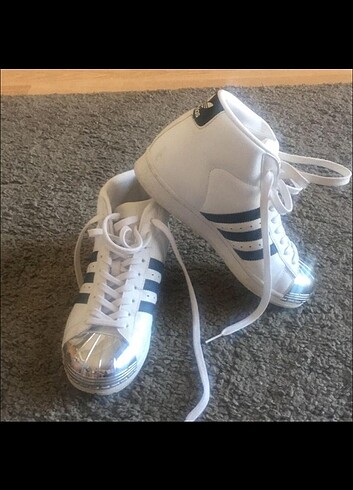 Adidas spor ayakkabi