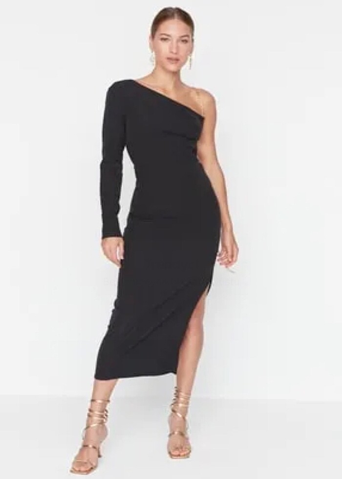 Siyah Elbise - Görsel 2