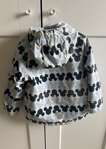 Erkek Çocuk Gri Desenli Düğmeli Yağmurluk - Görsel 2