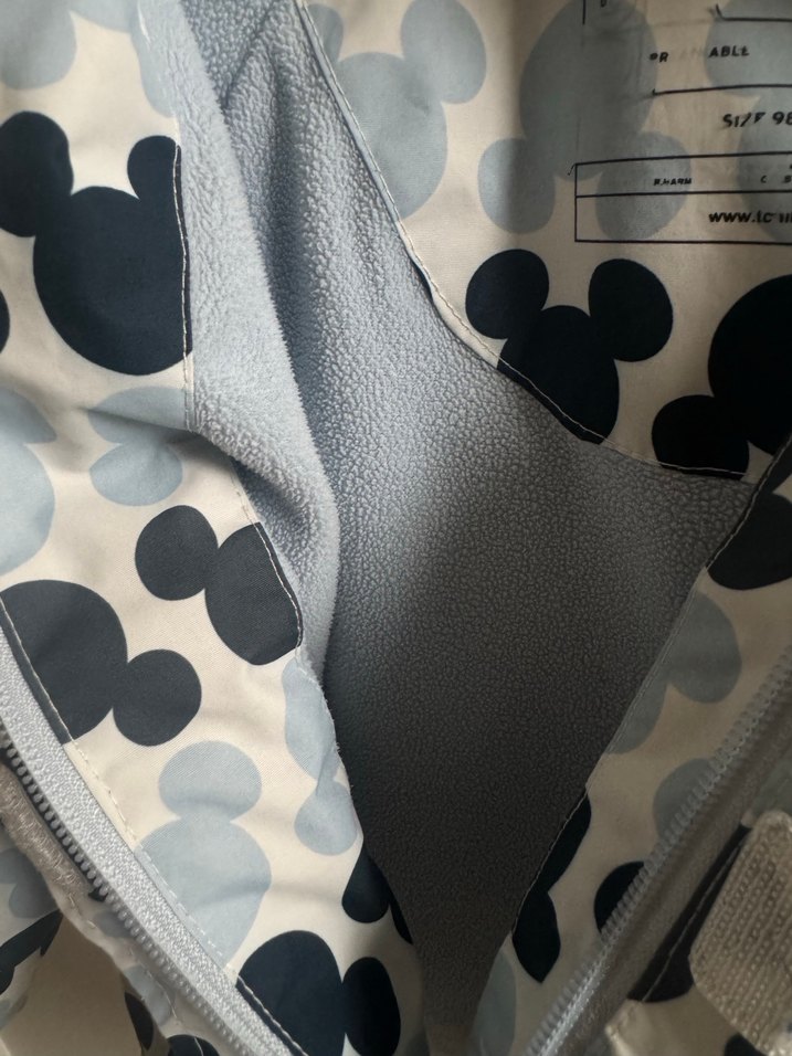 Erkek Çocuk Gri Desenli Düğmeli Yağmurluk - Görsel 4