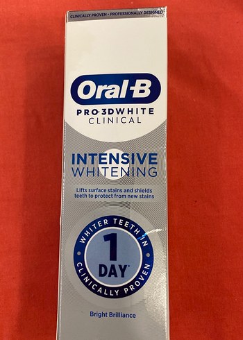 Oral-B Pro 3D White Yoğun Beyazlatıcı Diş Macunu