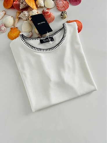 ÇOBAN DİKİŞ DETAYLI TSHIRT