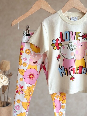 Zara PEPPA PİG DESENLİ TAYTLI TAKIM