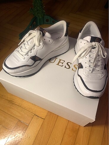 GUESS KADIN SNEAKER