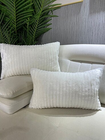 Jakarlı peluş kırlent kılıfı ( 2 adet)