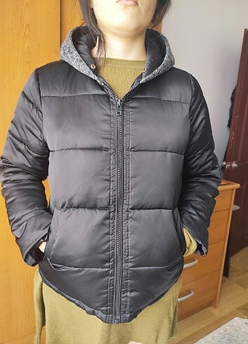Mavi şişme mont