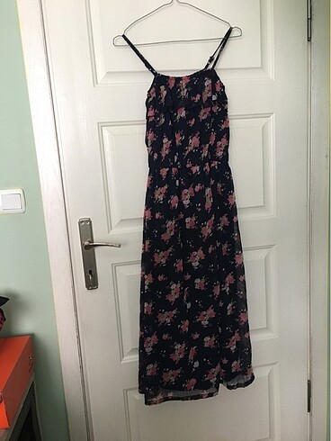 Uzun çiçekli lavicert elbise