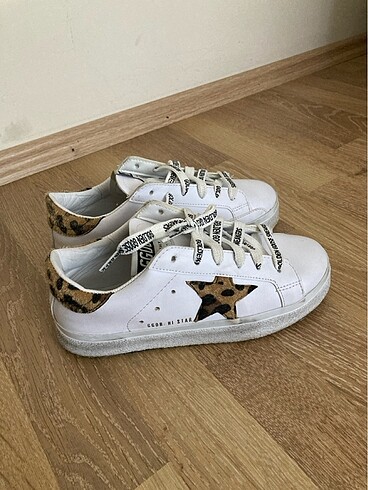Golden Goose Deluxe GOLDEN GOOSE