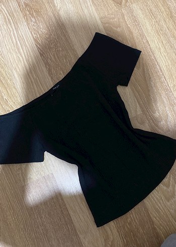Siyah Kısa Kollu Örme Mini Bluz