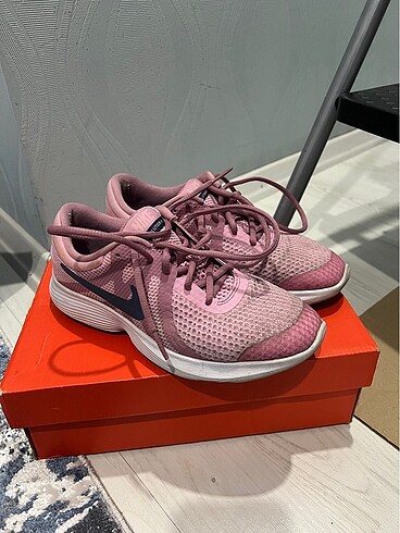 Nike ayakkabı