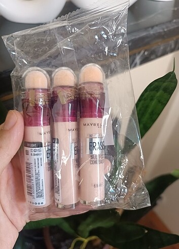  Beden Fondöten Maybelline 