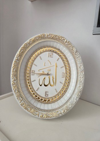 Beyaz Altın Detaylı Oval Duvar Saati - Görsel 3