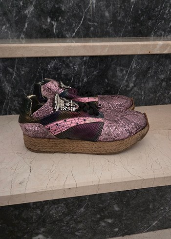 Yılan Desenli Pembe Platform Topuklu Kadın Spor Ayakkabı - Görsel 3