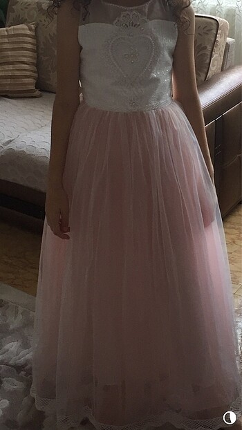 pembe beyaz gelinlik