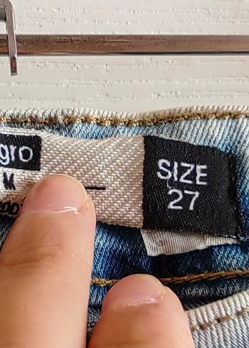 27 Beden Yırtık Detaylı Kadın Kot Denim Pantolon