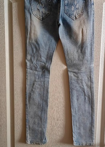 27 Beden mavi Renk Yırtık Detaylı Kadın Kot Denim Pantolon