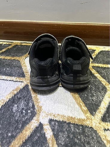 29 Beden siyah Renk Skechers