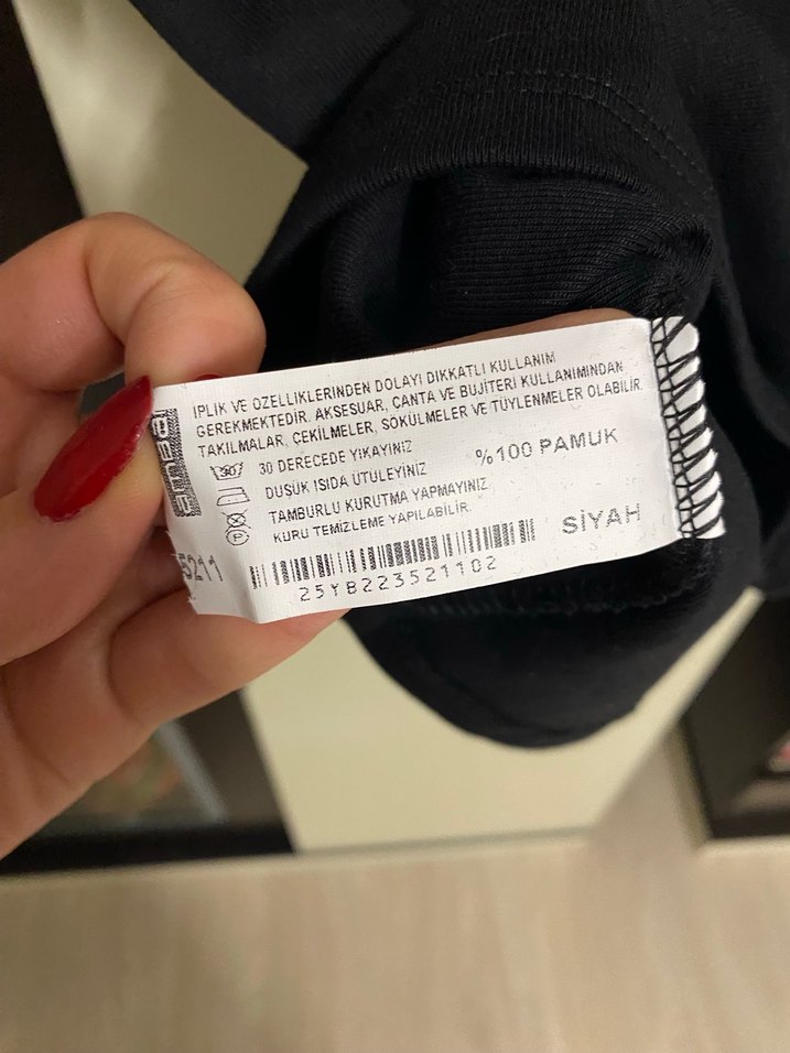 Kız Çocuk Siyah Baskılı Kısa Kollu Tişört - Görsel 3