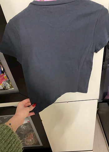 Kısa Kollu Gri Kadın Tişört - Görsel 4