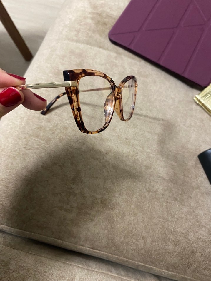 Kahverengi İnce İşlemeli Kadın Gözlüğü
Mavi ışık korumalı camı - Görsel 5