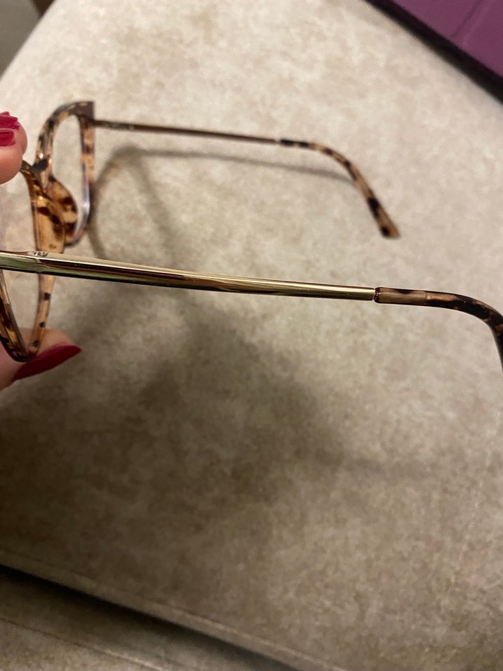 Kahverengi İnce İşlemeli Kadın Gözlüğü
Mavi ışık korumalı camı - Görsel 3