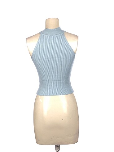 s Beden PreLoved T-shirt %70 İndirimli.