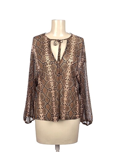 Pull and Bear Bluz %70 İndirimli.