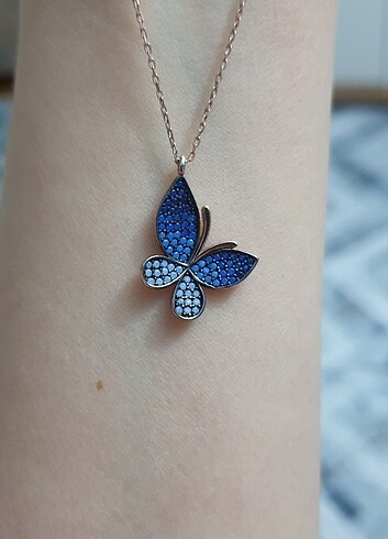 Gümüş mavi kelebek kolye