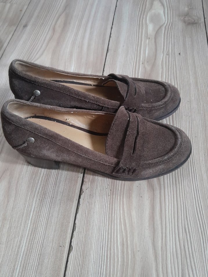 Kahverengi Süet Tokalı Kadın Klasik Ayakkabı - Görsel 2