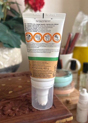 La Roche-Posay Anthelios UVMUNE 400 SPF 50+ Güneş Kremi - Görsel 2