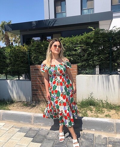 Çiçek Desen Elbise