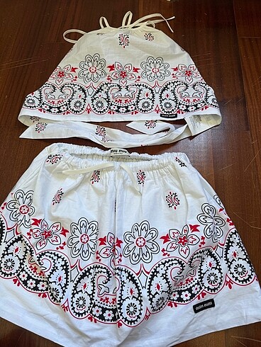 Miu miu crop etek takım