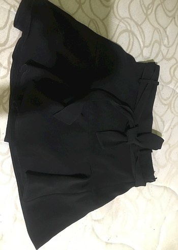 Zara Fırfırlı Siyah Mini Kadın Kumaş Şort etek