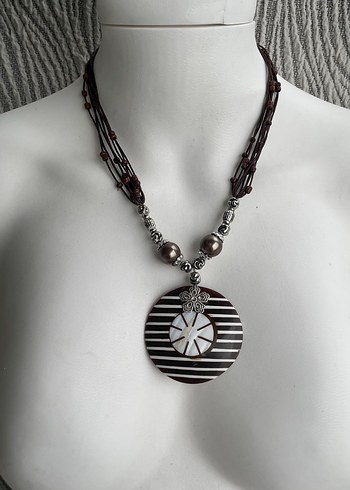 Accessorize  Bohem Siyah Beyaz Cizgili Uzun Kolye