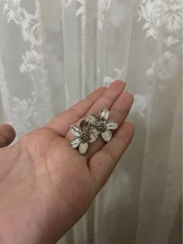 Diğer Küpe