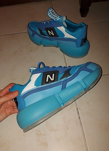 New Balance ürünü